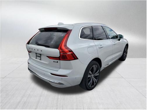 2022 Volvo XC60 B6 Inscription