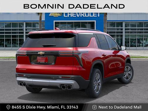 Radiant Red Tintcoat 2026 Chevrolet Traverse LT