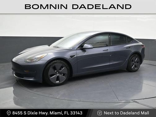 Gray 2023 Tesla Model 3 Long Range