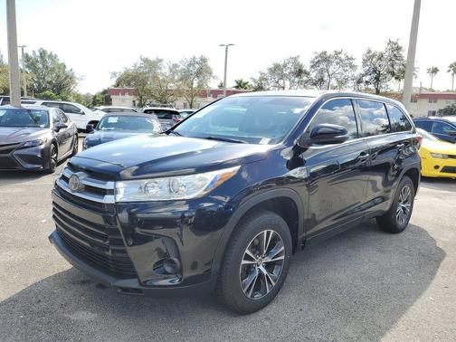 2018 Toyota Highlander LE Plus