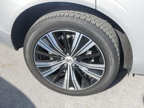2022 Volvo XC60 B6 Inscription