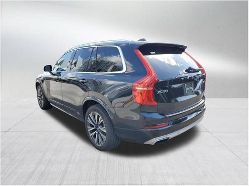 2020 Volvo XC90 T5 Momentum