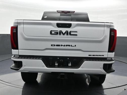 2024 GMC Sierra 2500 Denali