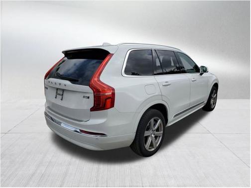 2024 Volvo XC90 B5 Core