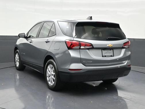 Sterling Gray Metallic 2024 Chevrolet Equinox LS