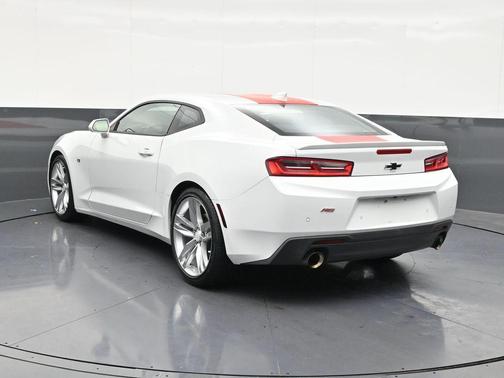 Summit White 2016 Chevrolet Camaro 2LT