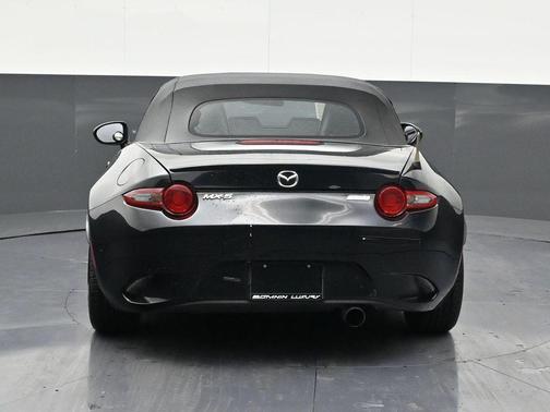 2017 Mazda MX-5 Miata Sport
