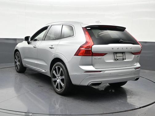 Bright Silver Metallic 2020 Volvo XC60 T6 Inscription