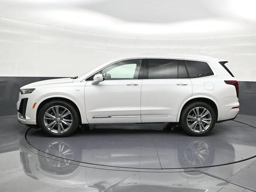 2023 Cadillac XT6 Premium Luxury FWD