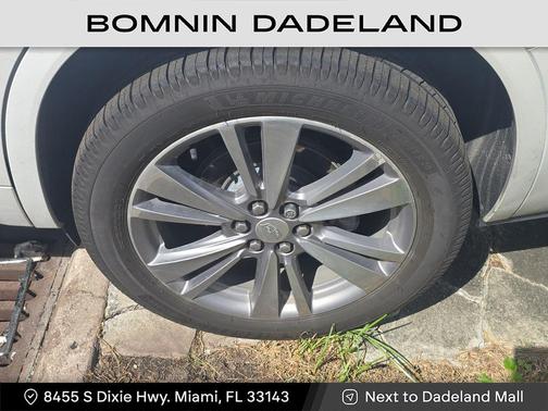 2023 Cadillac XT6 Premium Luxury FWD