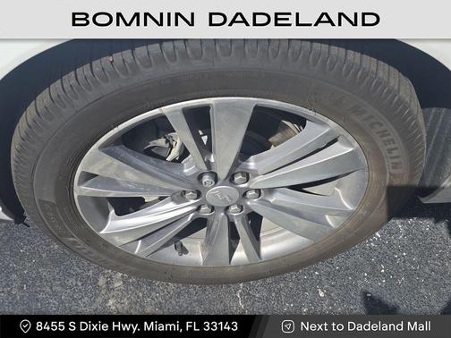 2023 Cadillac XT6 Premium Luxury FWD