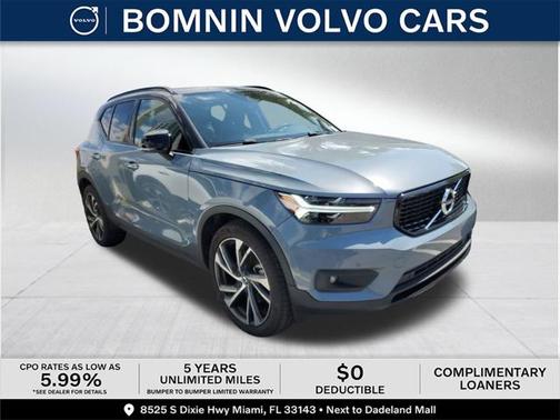 2022 Volvo XC40 T4 R-Design