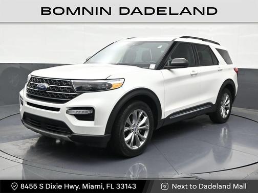 Star White Metallic Tri-Coat 2022 Ford Explorer XLT