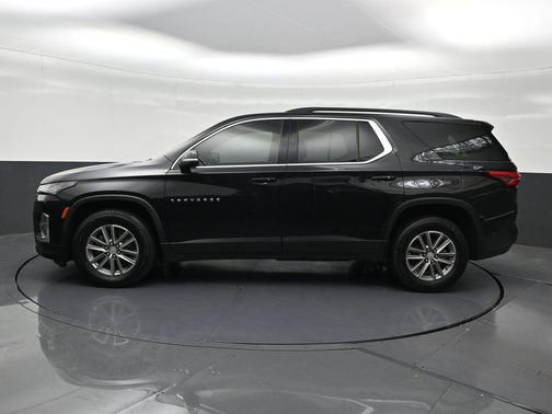 Black Metallic 2024 Chevrolet Traverse LT Cloth