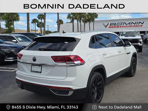 2022 Volkswagen Atlas Cross Sport 2.0T SE w/Technology