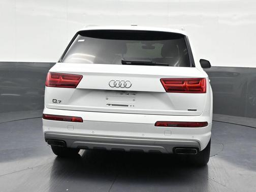 2019 Audi Q7 45 Premium