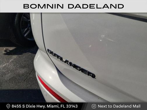 2024 Mitsubishi Outlander ES