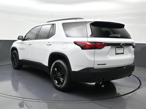 2023 Chevrolet Traverse LT