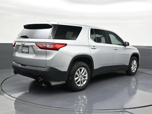 2021 Chevrolet Traverse LS