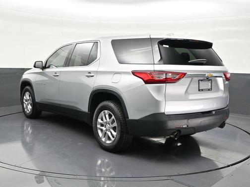 2021 Chevrolet Traverse LS