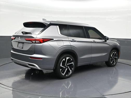 2022 Mitsubishi Outlander SEL