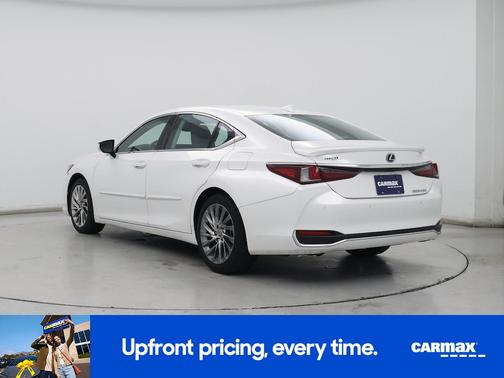 2023 Lexus ES 300h Ultra Luxury