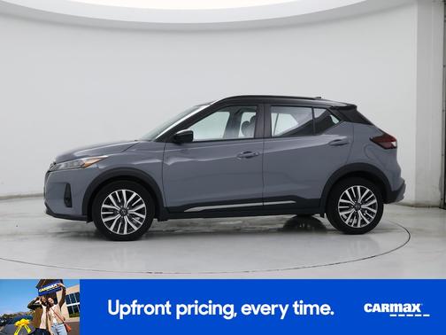 Gray 2023 Nissan Kicks SR