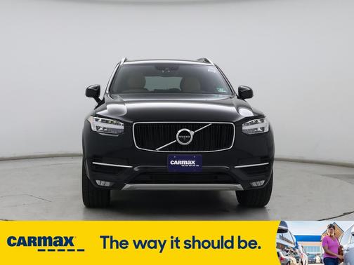 2018 Volvo XC90 T6 Momentum