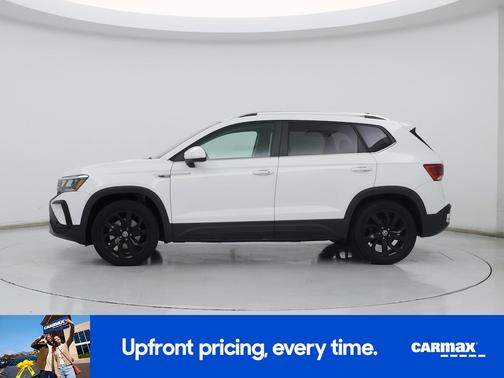 White 2022 Volkswagen Taos SE