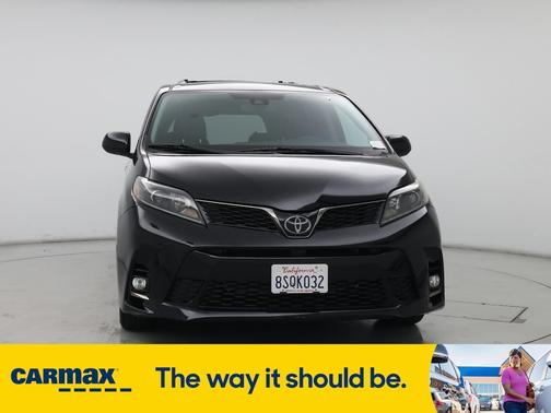 2020 Toyota Sienna SE