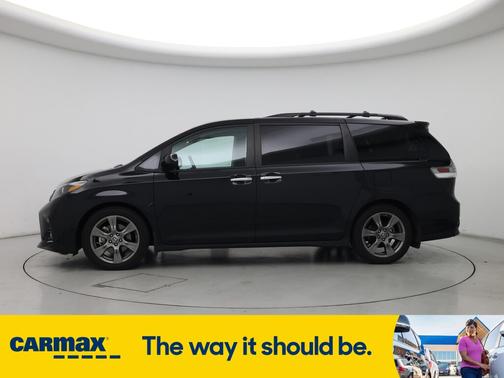 2020 Toyota Sienna SE