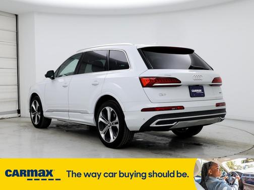 2022 Audi Q7 Premium Plus