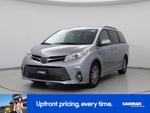 2018 Toyota Sienna XLE