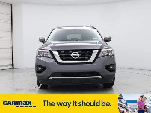 2017 Nissan Pathfinder SV