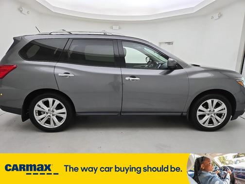 2018 Nissan Pathfinder SL