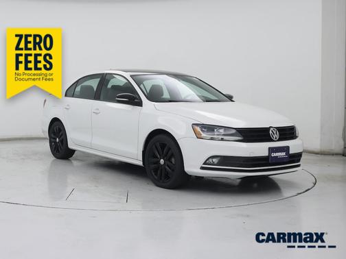White 2018 Volkswagen Jetta SE Sport