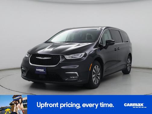 2022 Chrysler Pacifica Hybrid Touring L