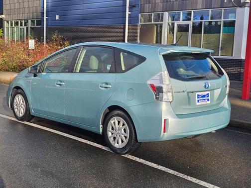 2013 Toyota Prius v Two