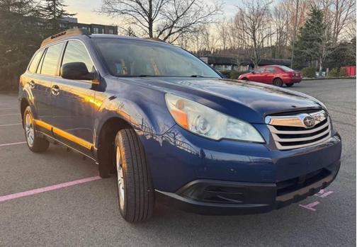2010 Subaru Outback 2.5i