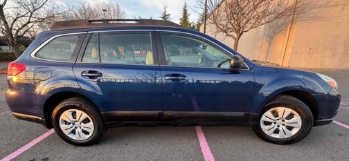 2010 Subaru Outback 2.5i
