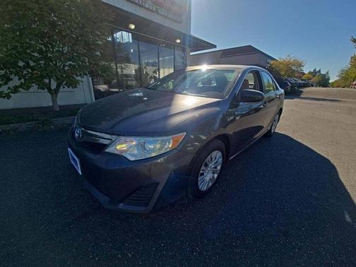 2013 Toyota Camry Hybrid LE