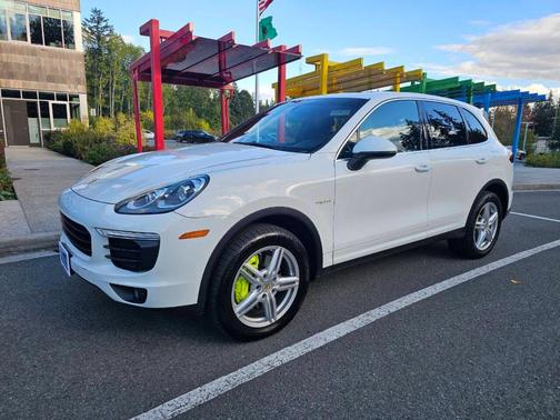 2016 Porsche Cayenne S