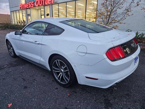 2016 Ford Mustang EcoBoost
