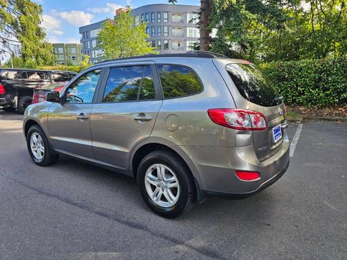 2011 Hyundai SANTA FE GLS