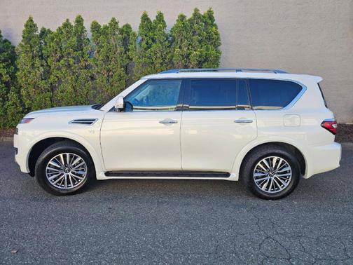 2022 Nissan Armada SL