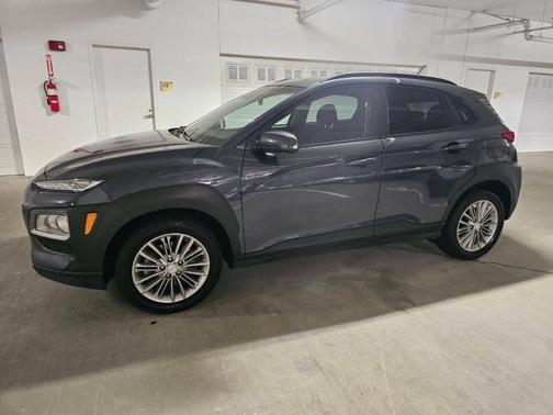 2020 Hyundai KONA SEL