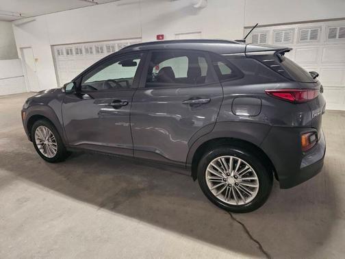 2020 Hyundai KONA SEL