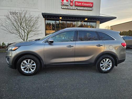 2016 Kia Sorento L