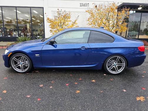 2012 BMW 335 is