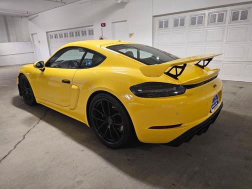 2020 Porsche 718 Cayman GT4
